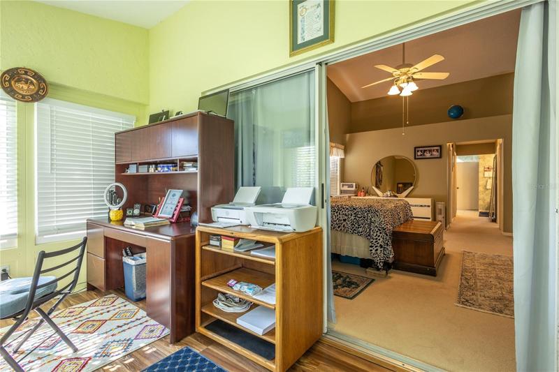Bonus/sunroom.