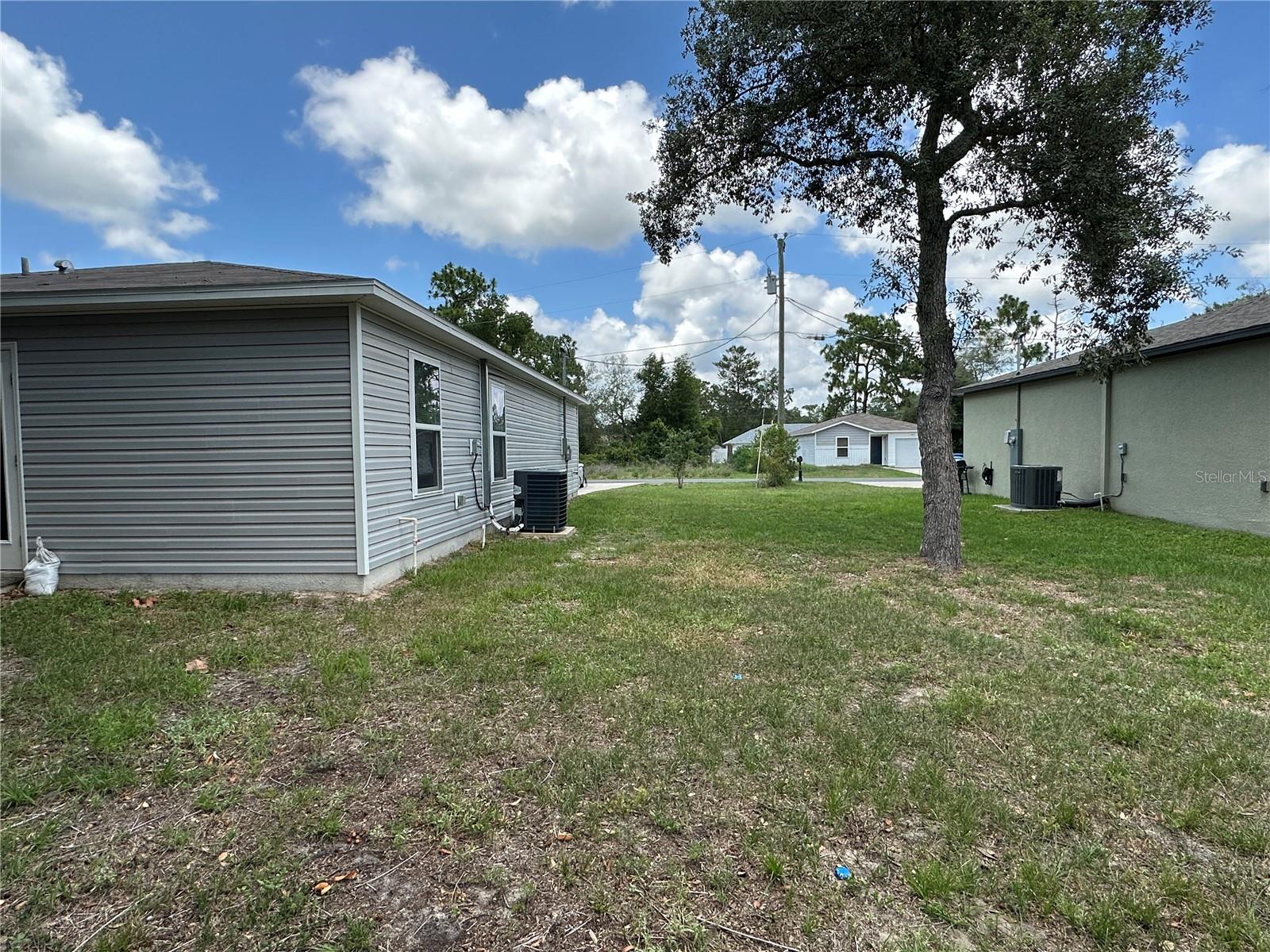 side yard