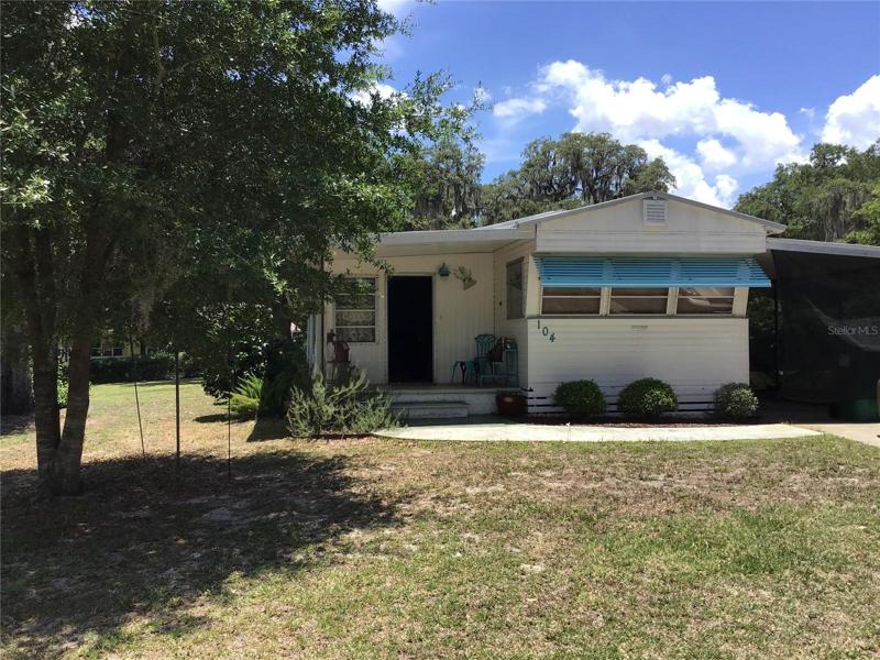 104 E. Lemon Street