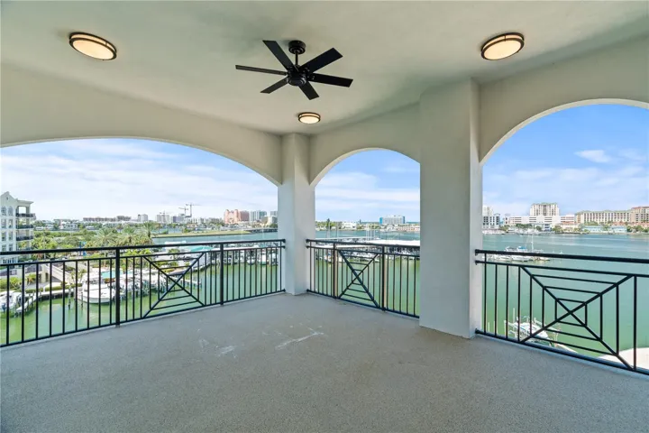 Come relax on the Lanai.
