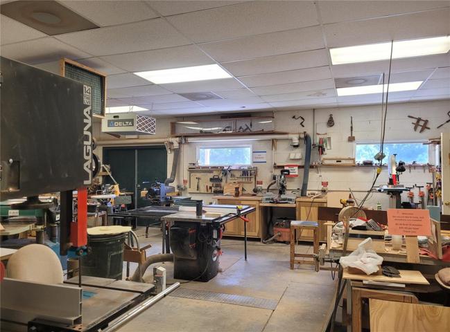 WOOD SHOP