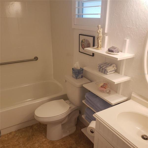 Main Bathroom