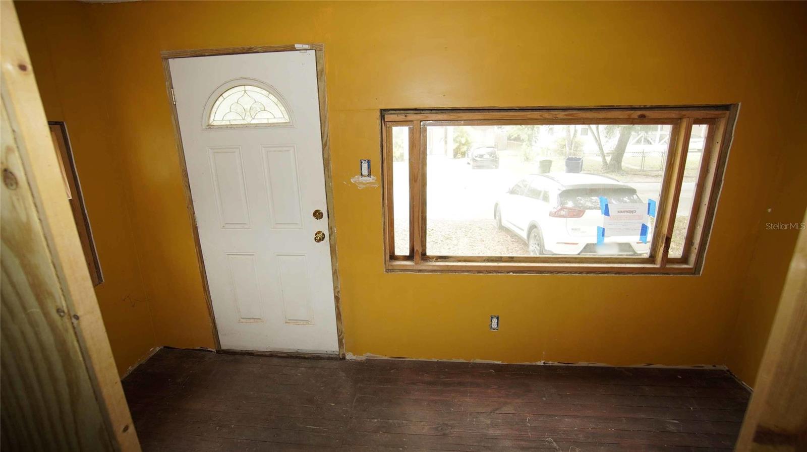 FOYER