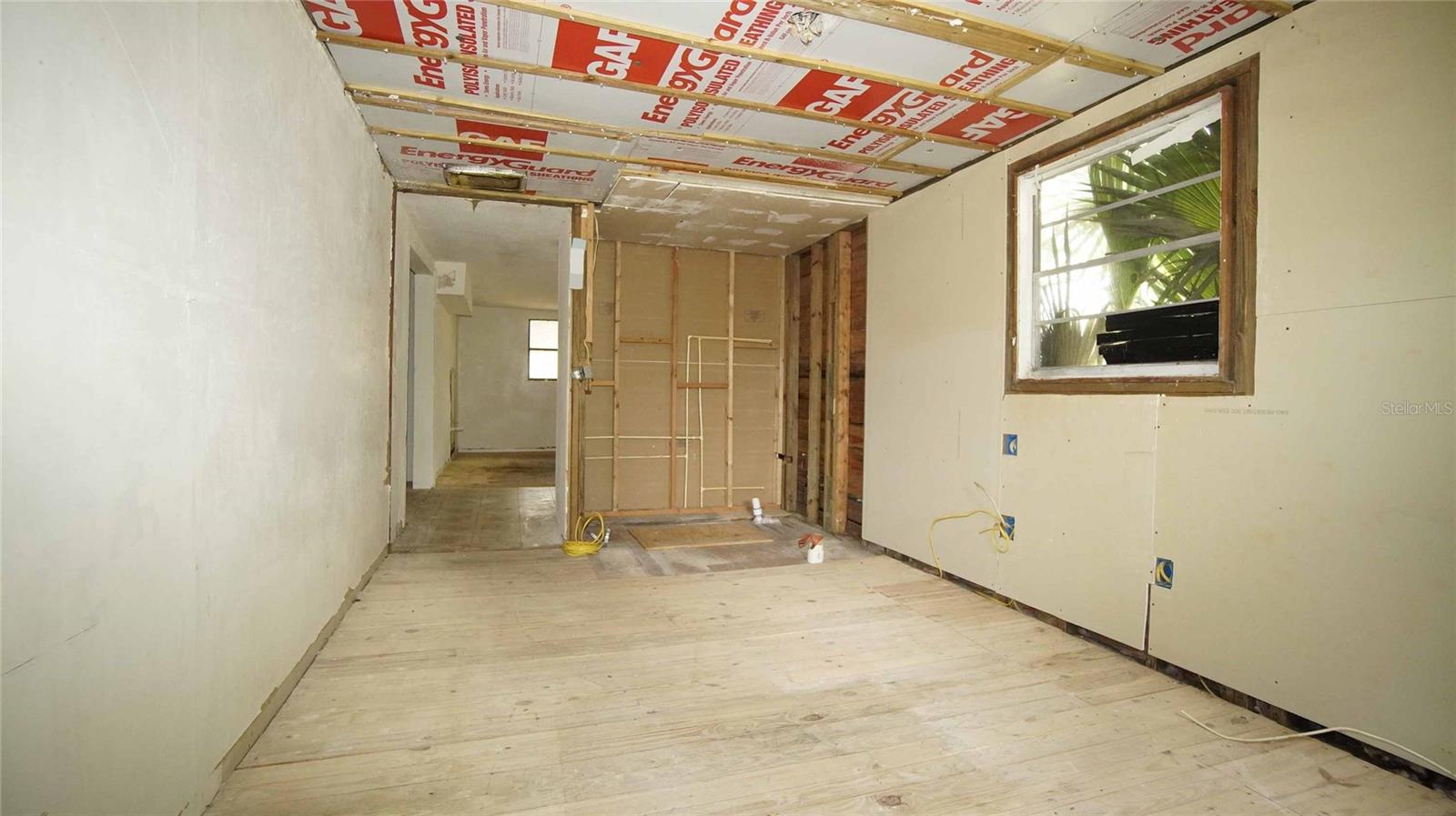 MASTER BEDROOM &amp; BATH