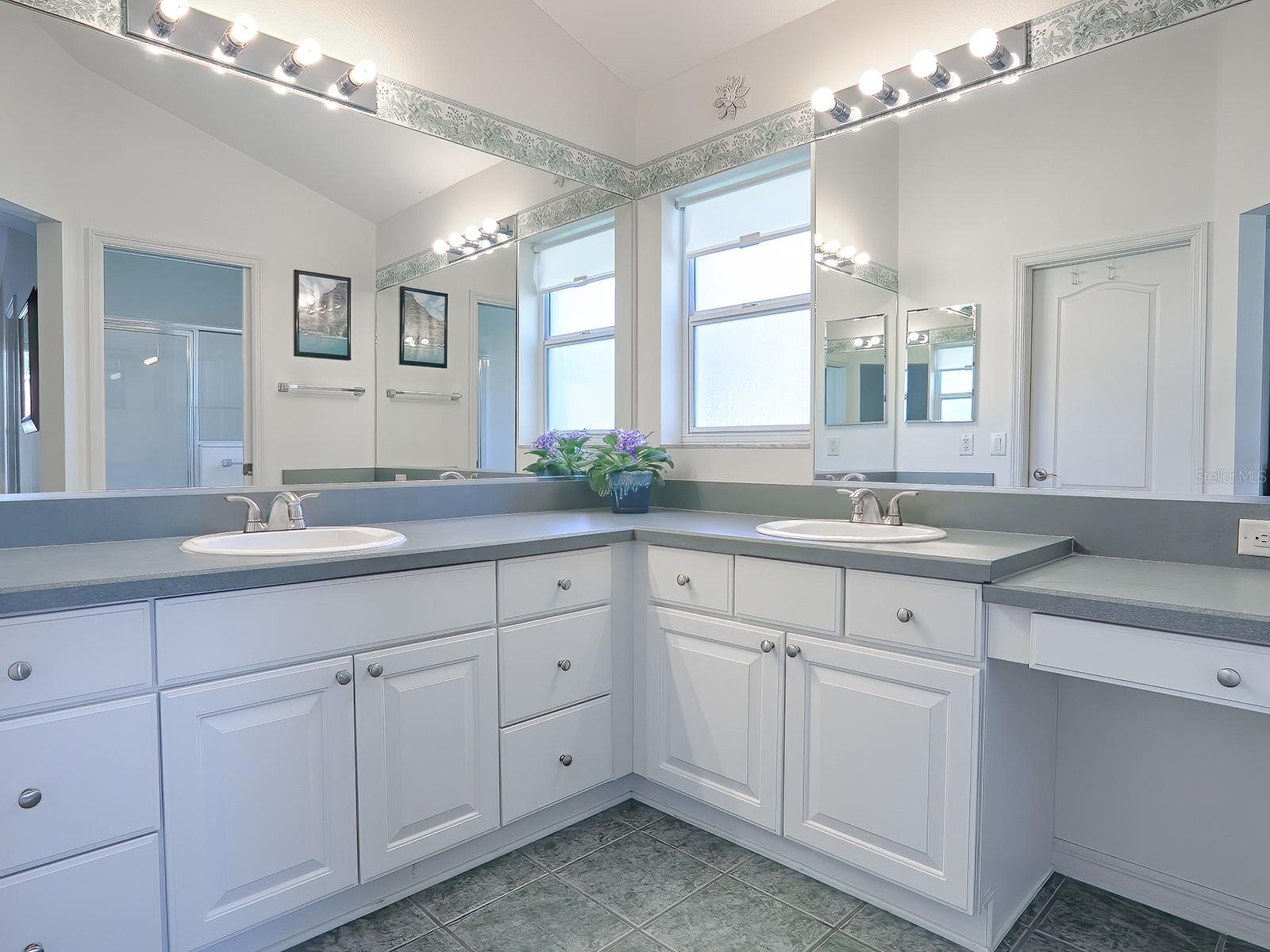 Master Bath dual sinks and make-up vanity