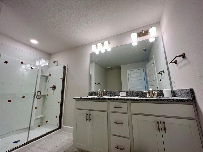 owner's en suite