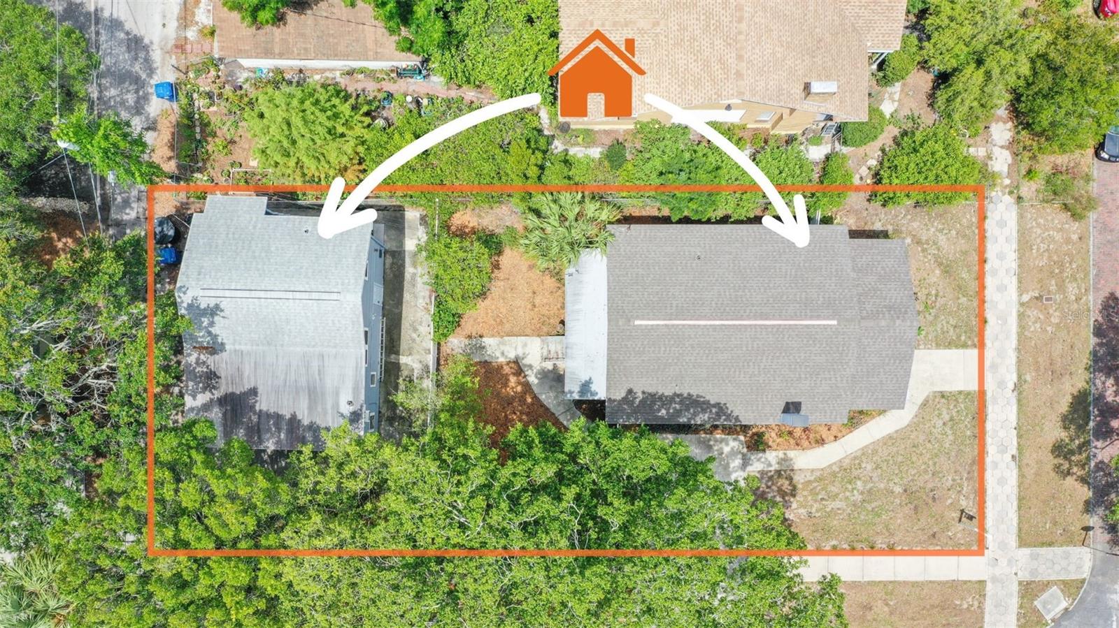 Great corner lot with private charming bungalow and 2 rental units