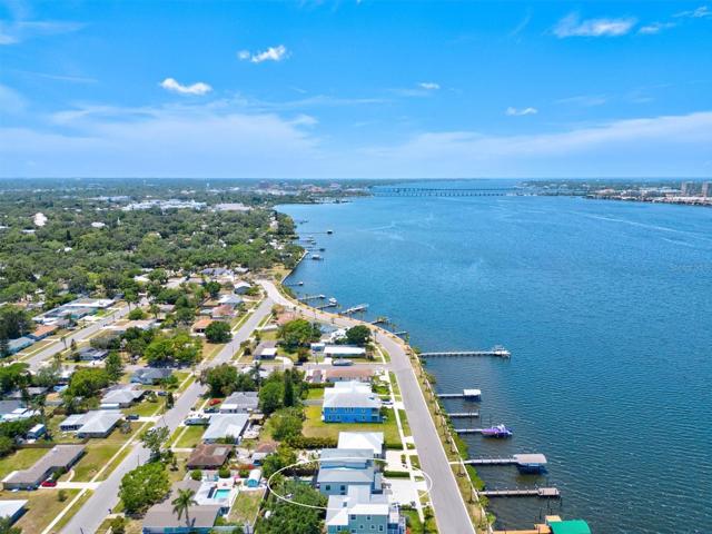 Aerial view looking West, direct access to Tampa Bay and the Gulf of Mexico via the river.