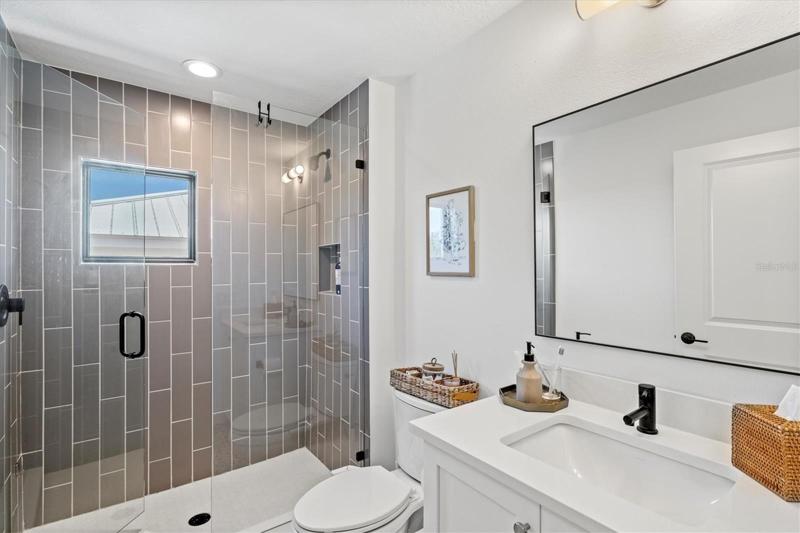 Guest bath, 2nd level.