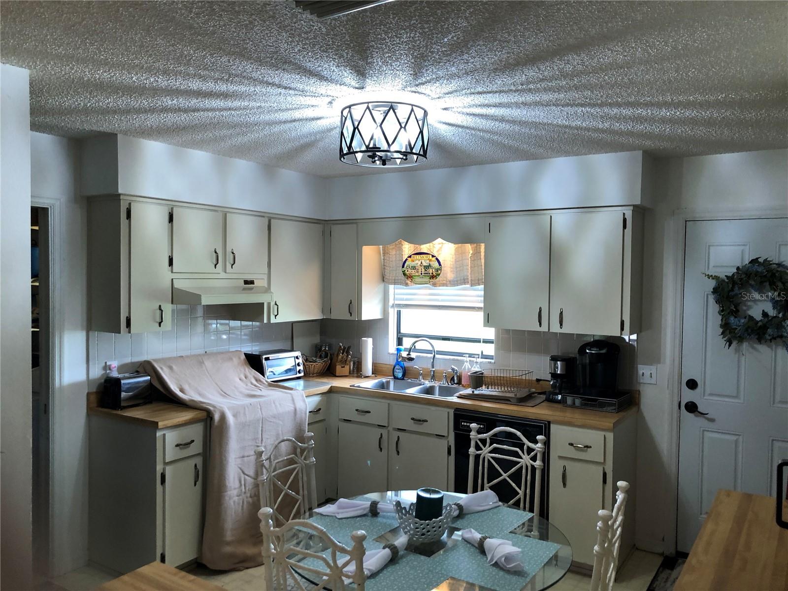 Guest Kitchen