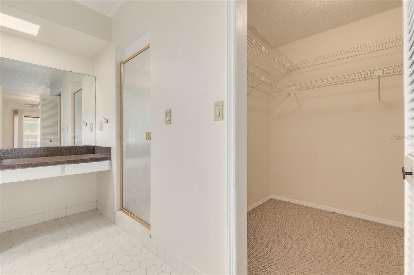 Owners' suite walk-in closet