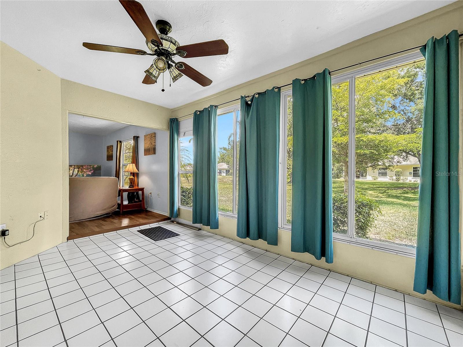 Enclosed lanai