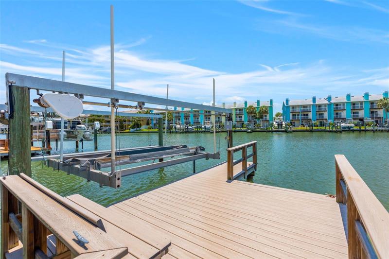 Dock