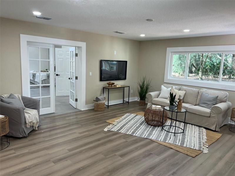 FAMILY ROOM