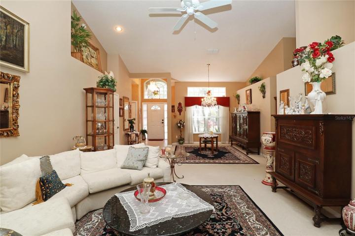 living - dining foyer