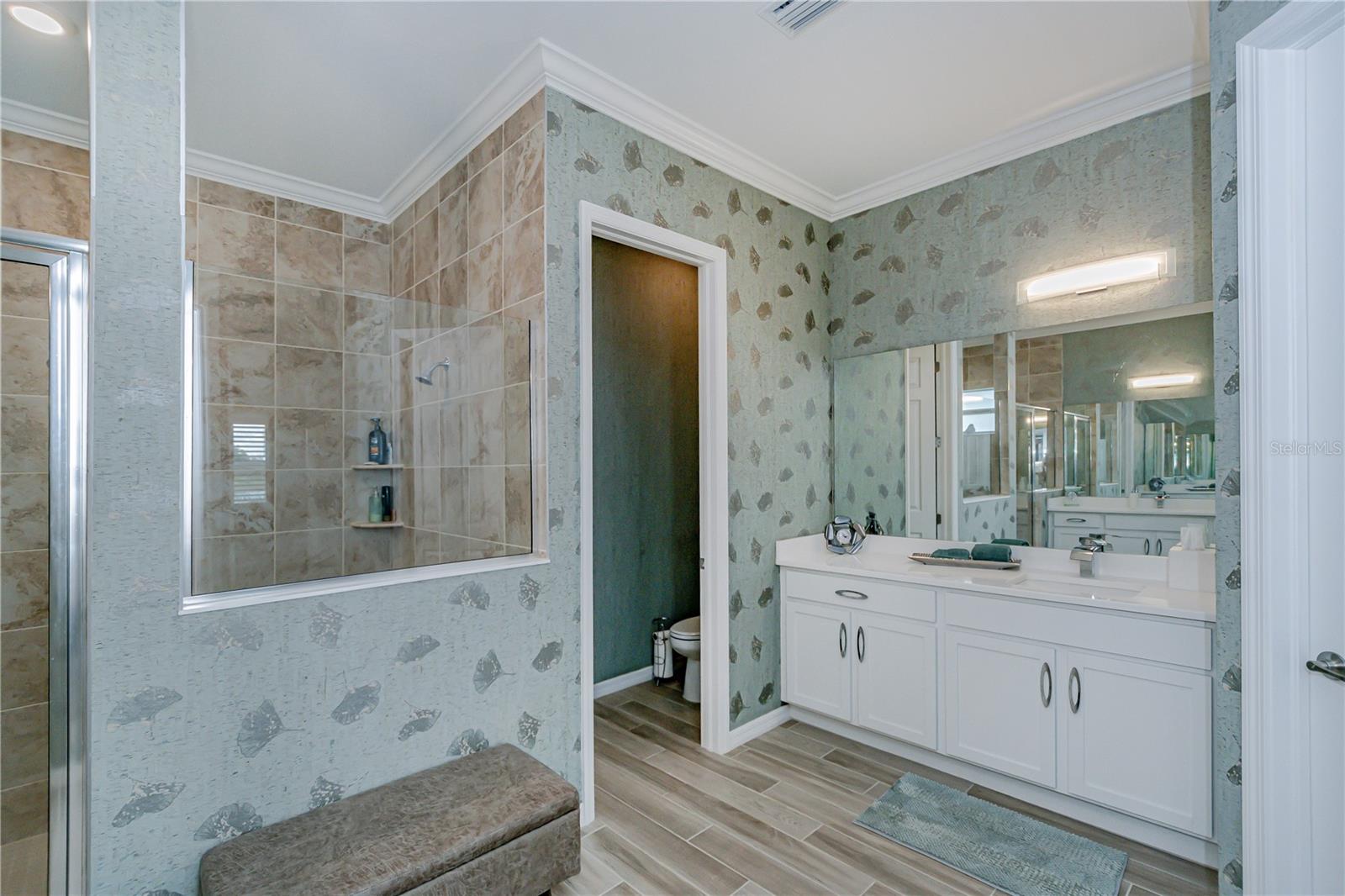 master bath dual split sinks, stunning