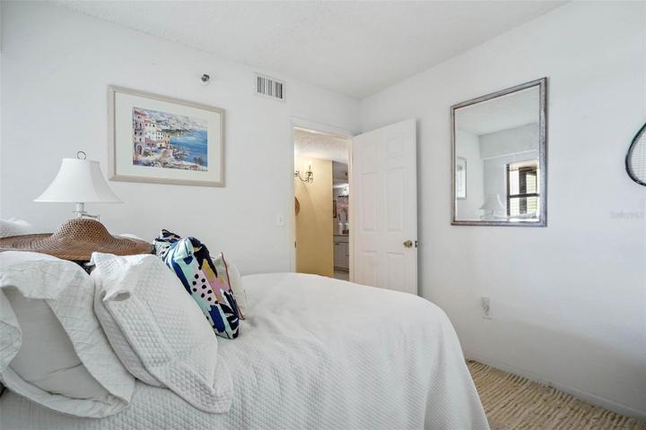 Guest bedroom