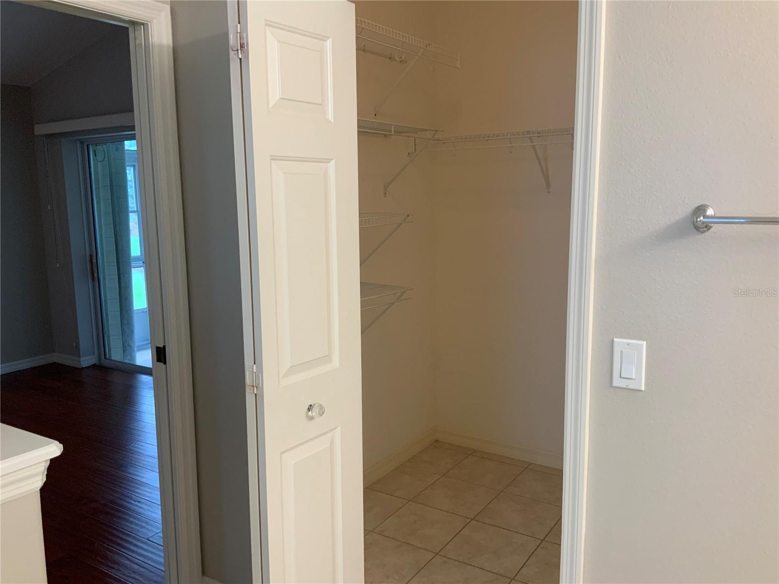 MBR walk-in closet