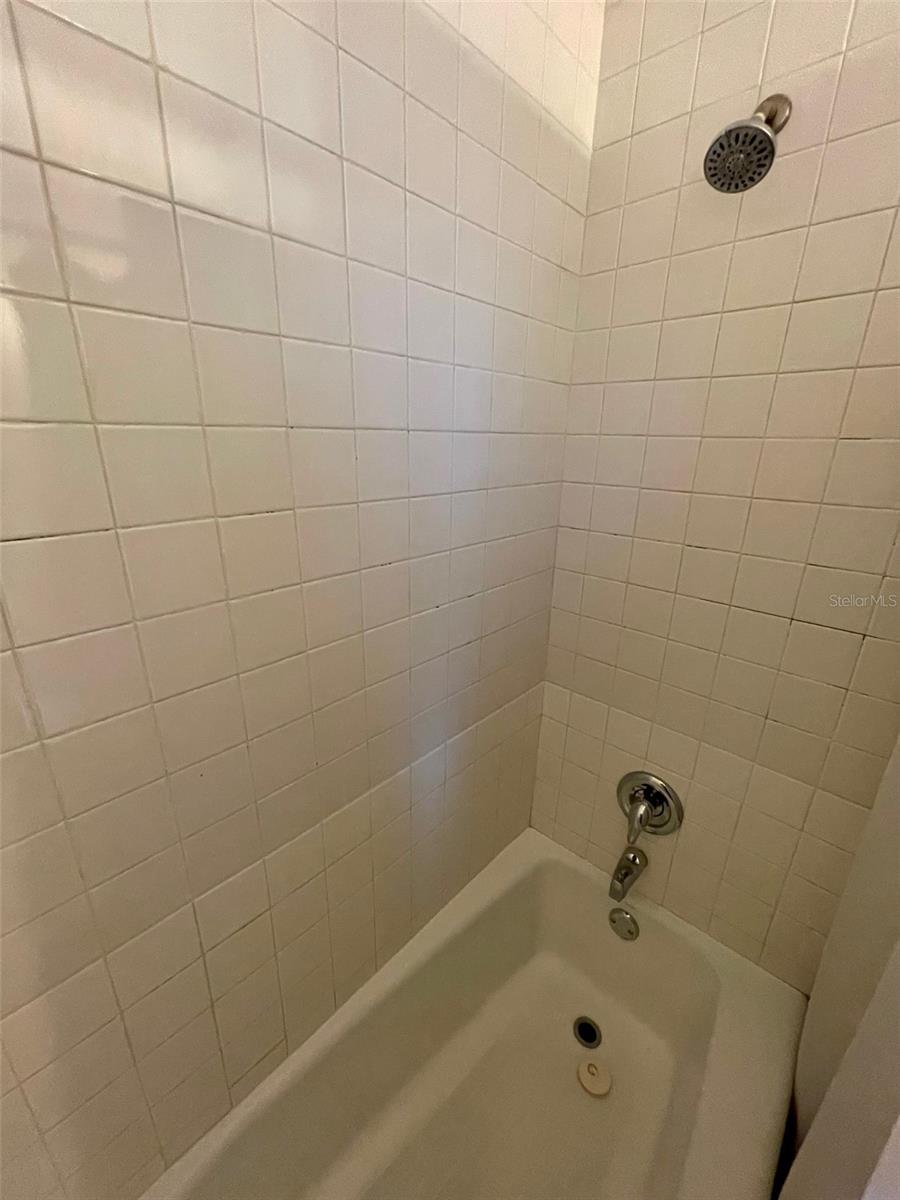 2ND BATH TUB/ SHOWER