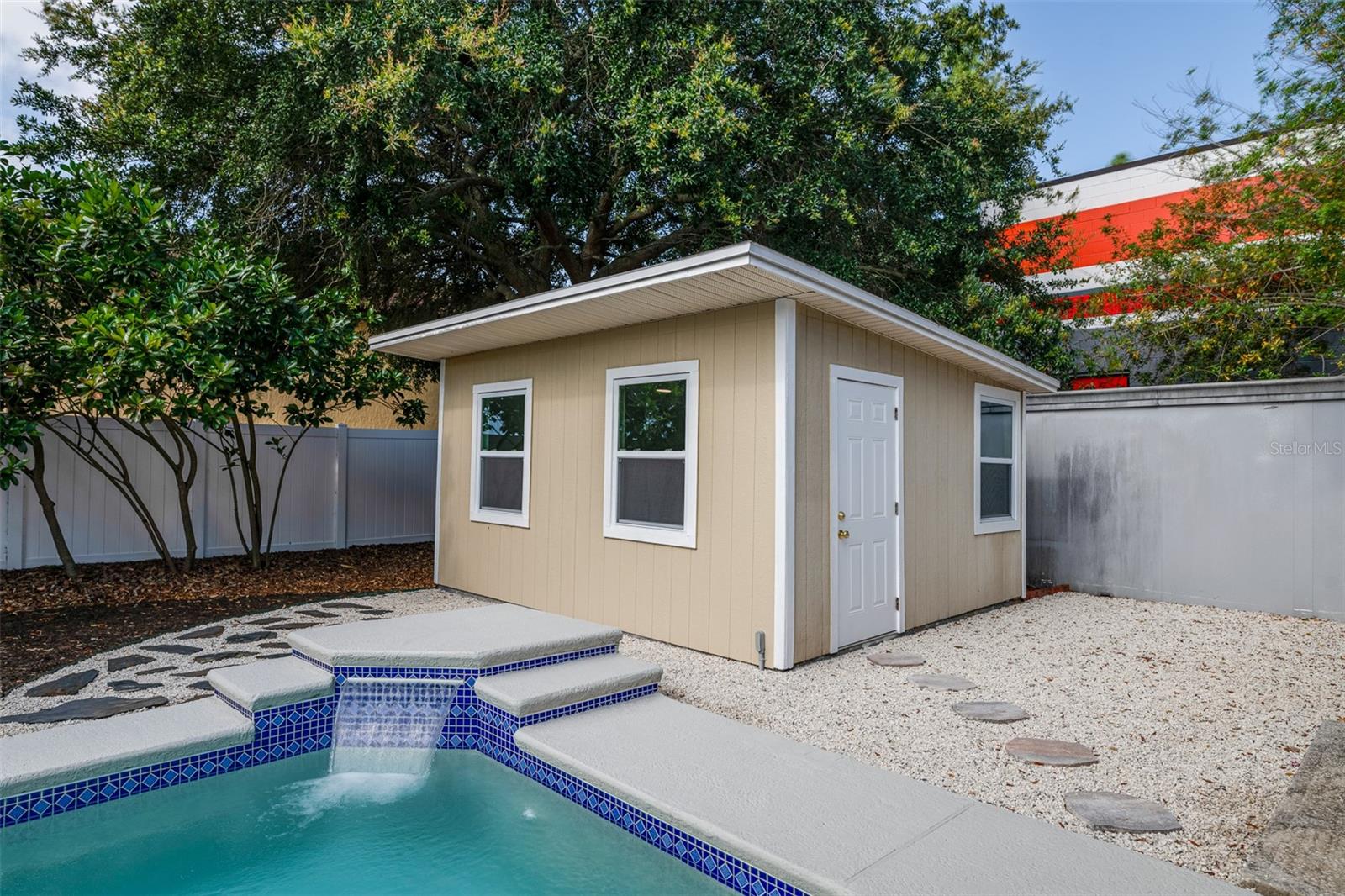 #B Private air-conditioned shed