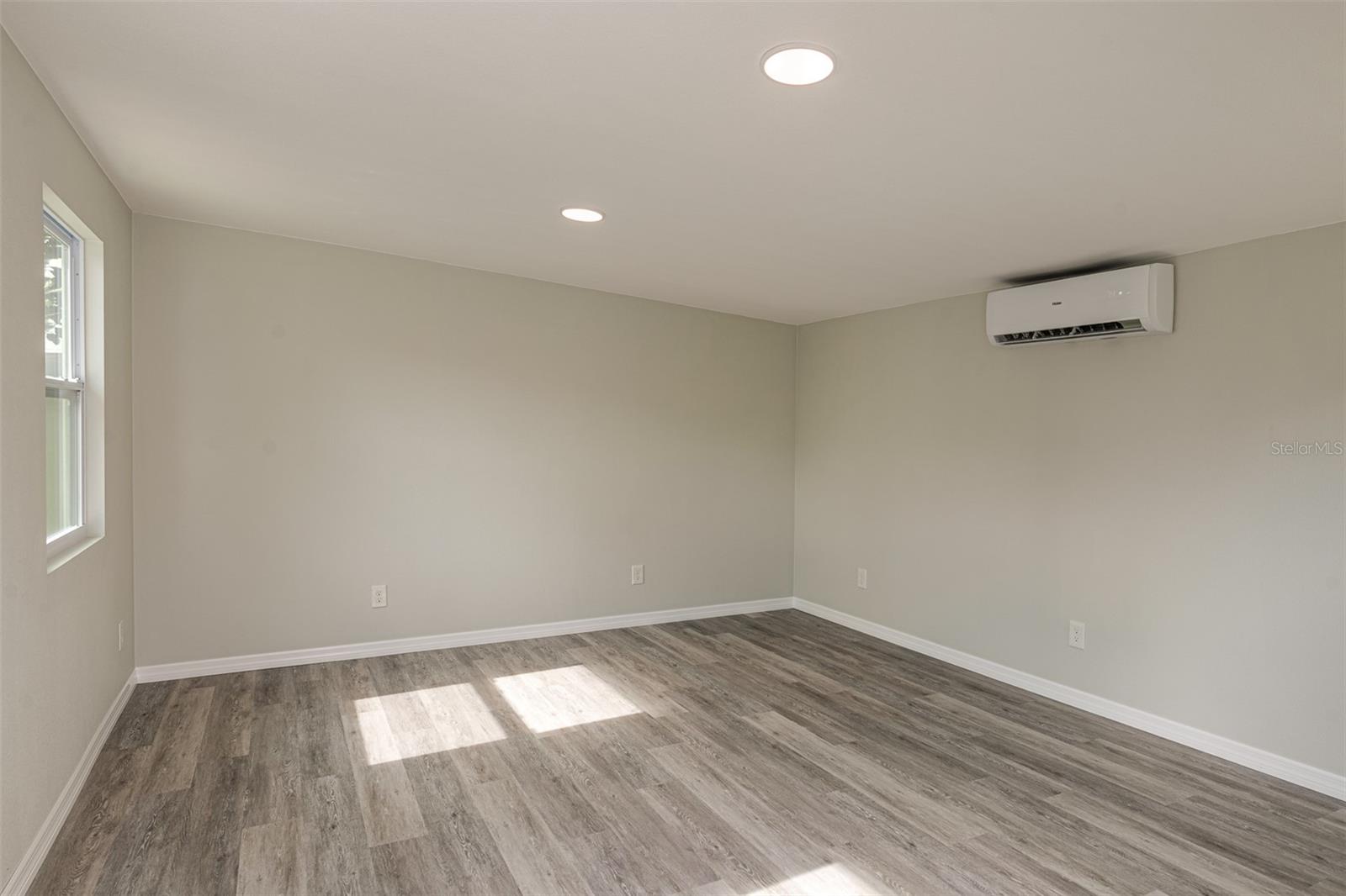 #B Great room