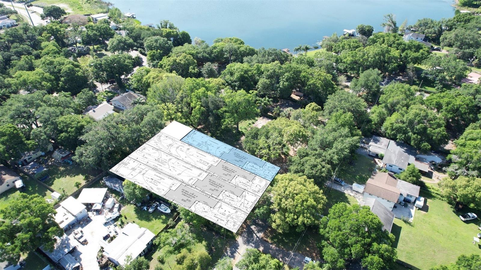 A wonderful Lakeside Community with 100+ year Old Legacy Oaks.