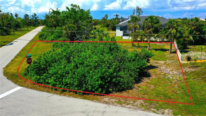 21 Cobia Dr Large Oversized Corner Lot for Sale