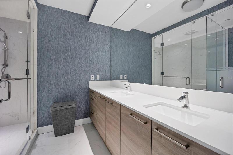 Primary Ensuite Bath