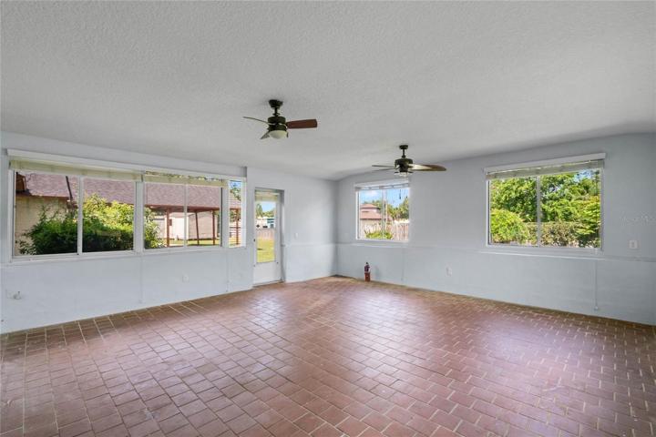 Main House Bonus Room