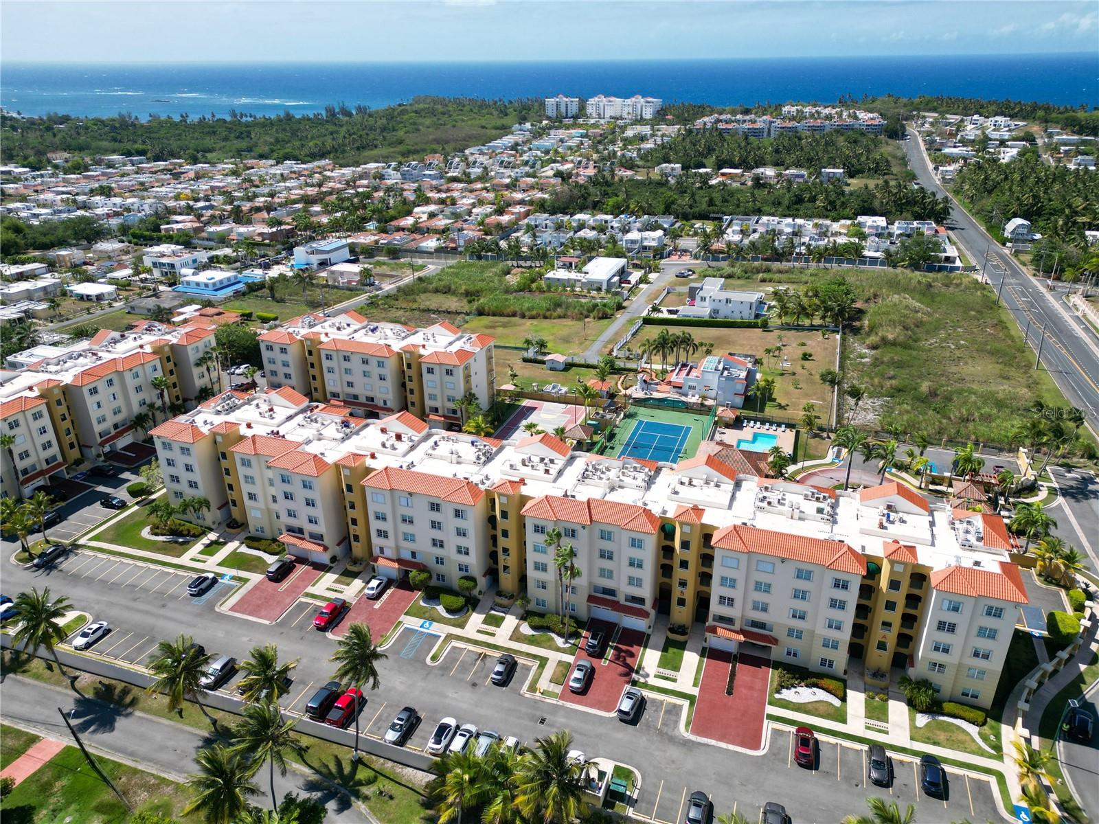 Close Proximity to Cerro Gordo Beach
