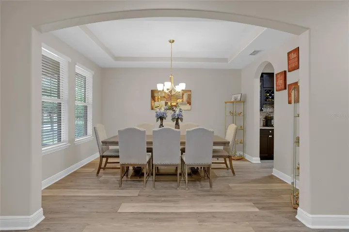 Formal Dining room 16328WVL