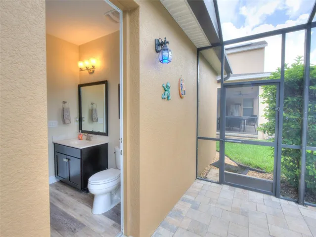 Exterior view pool bath 16328 WVL