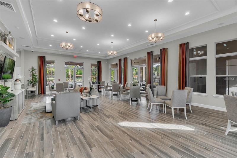 Club house, with furniture to enjoy it during your family parties, you can rented from the homeowners association.