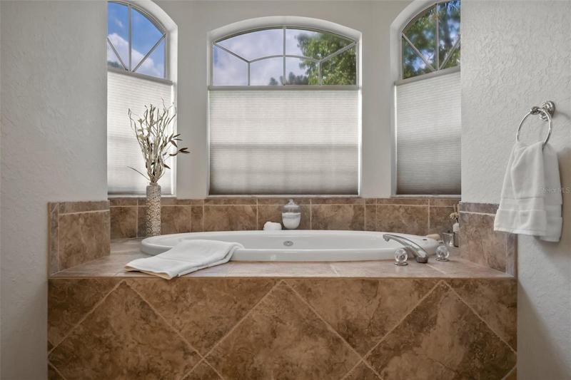 Soaking Garden Tub