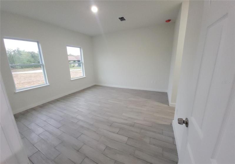 masterROOM