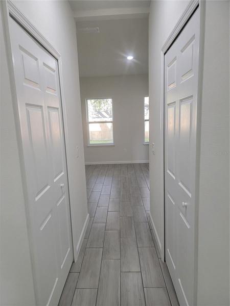 MASTERROOM TO BATHROOM