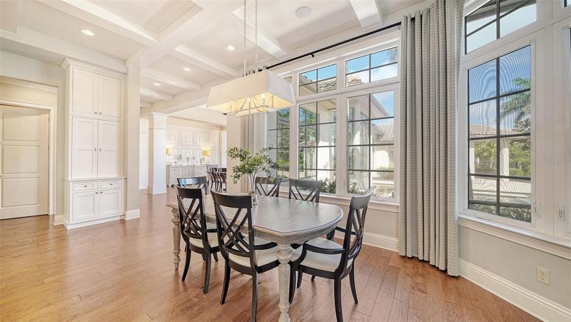 kitchen table area
