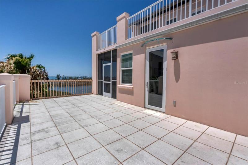 Large Open Deck!