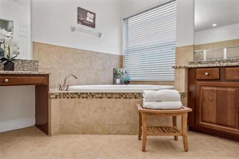 Relax and Refresh Soaking Tub