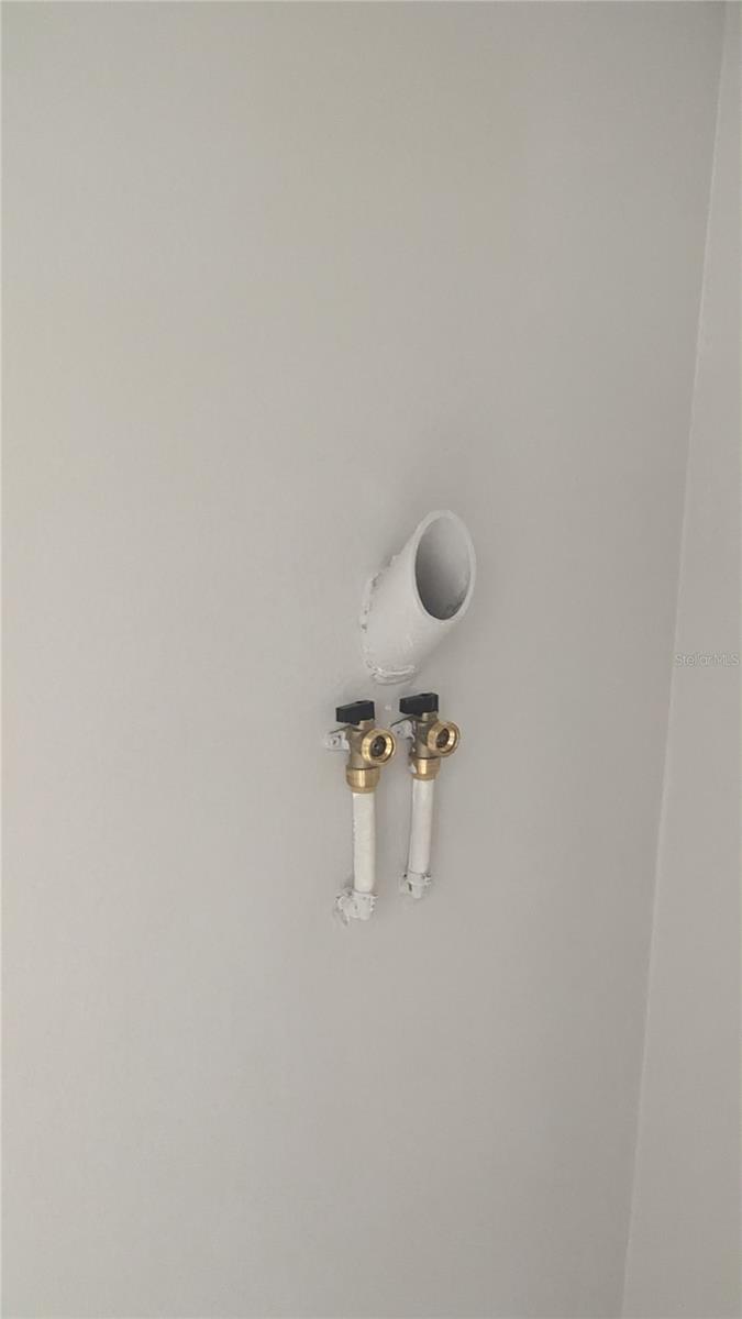 NEW Washer and Dryer Hookups