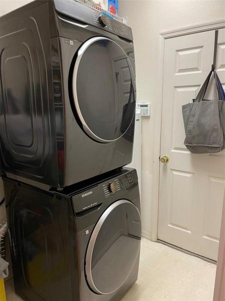 Washer/Dryer Utility Room and Door to Garage