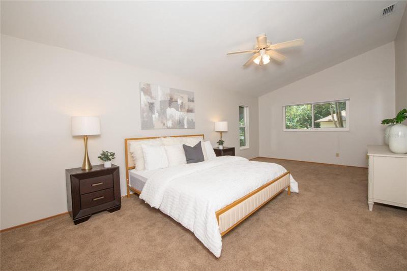 Perfect primary suite off the entry. Lots of light!
