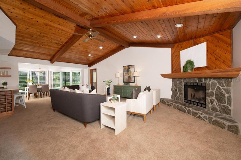 What a wonderful area to relax and entertain.
