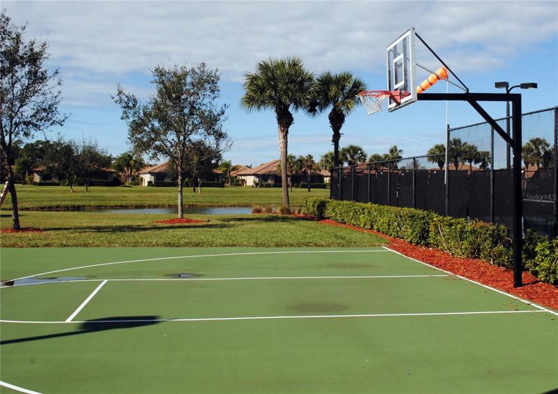 Basketball, just one of the fun things to do in River Strand