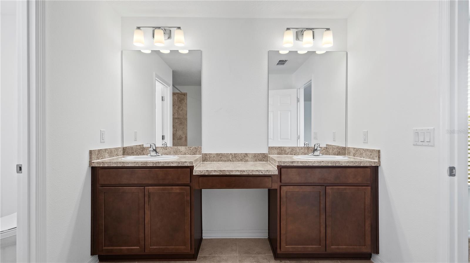 Dual Sinks and Long Vanity