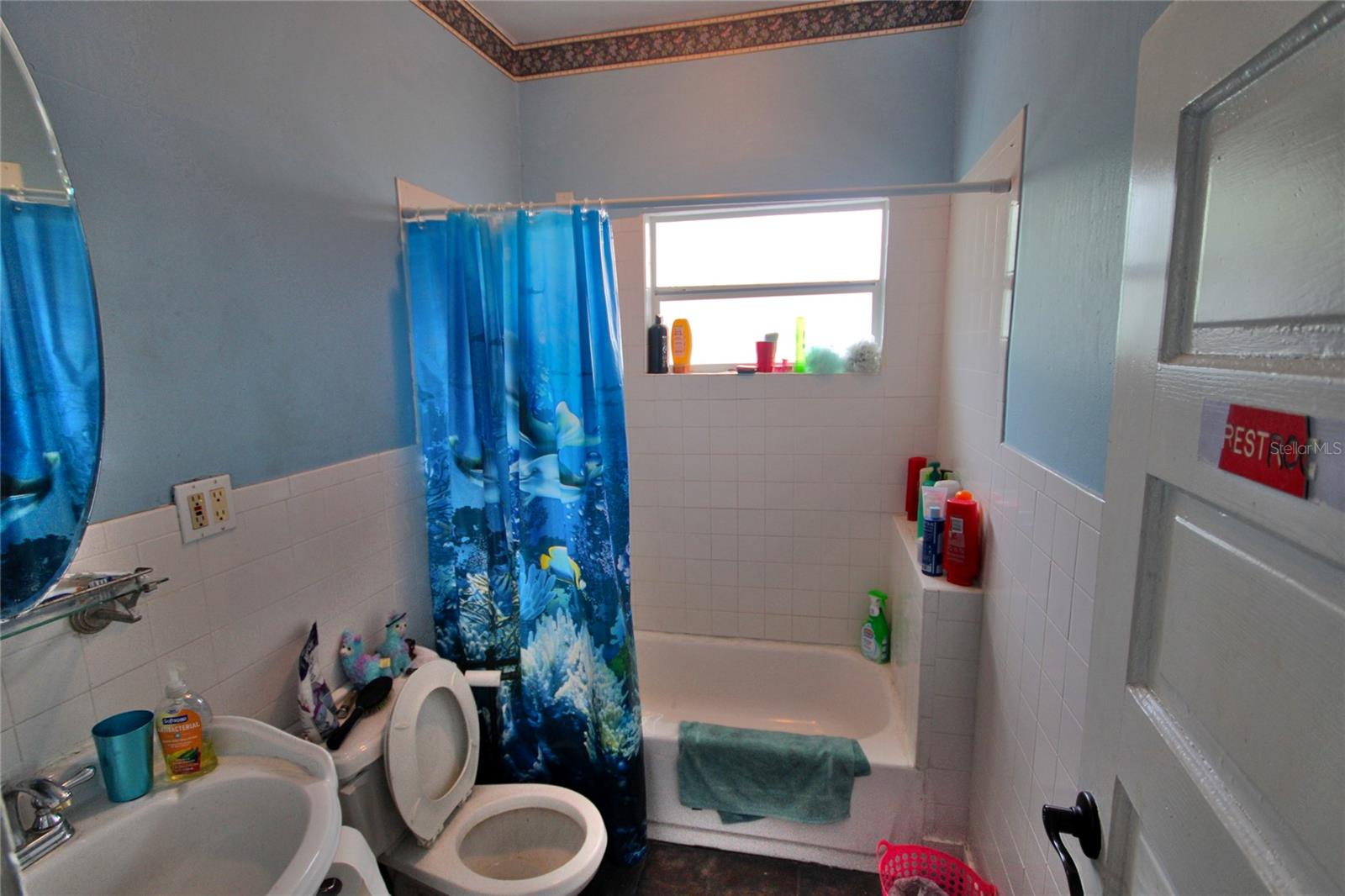 2nd floor bathroom