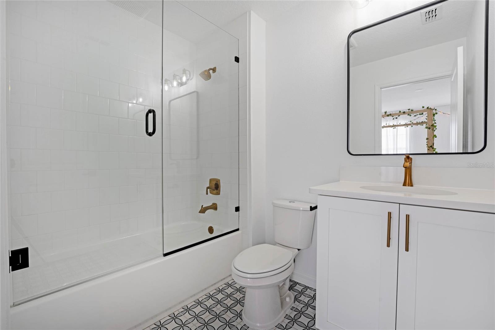 Bedroom 4 Ensuite Bathroom