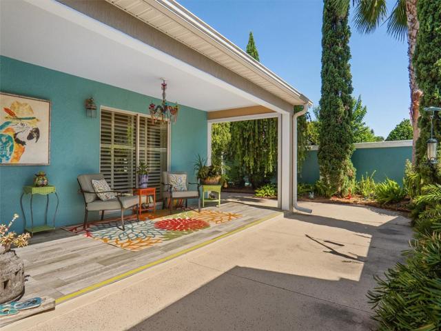 Open Lanai view of private courtyard with the morning sunshine!