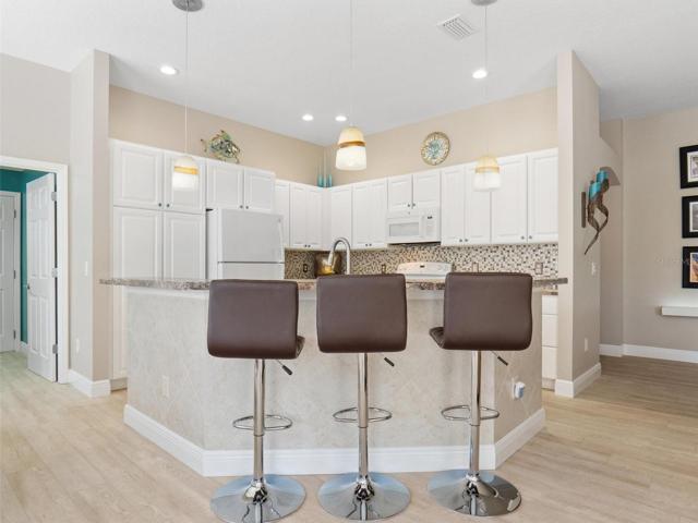 Breakfast Bar with Entertaining Ledge