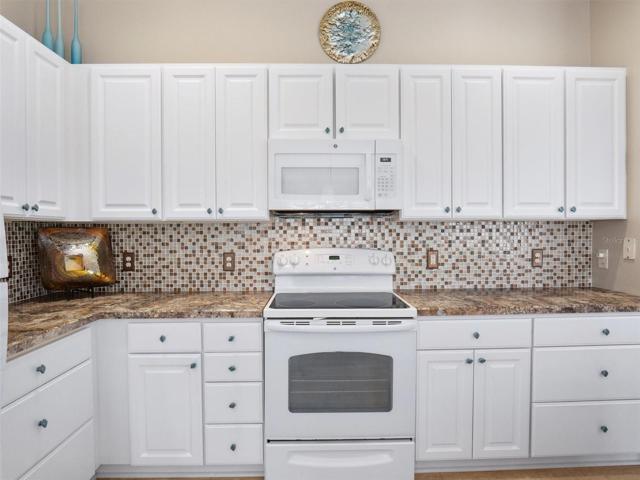 Cheerful Kitchen with lots of light.